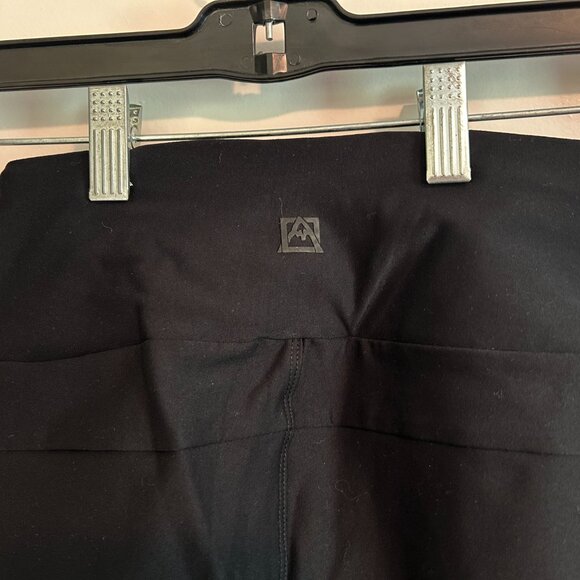 Avalanche High Waisted Ankle Black Leggings Pants Women's Size XS - NEW - Picture 5 of 9